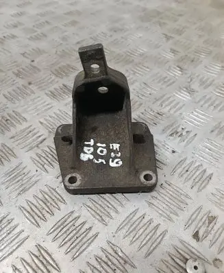 BMW 5 E39 Engine mounting bracket 22111093812