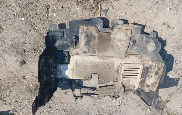 Subaru XV I Engine splash shield/under tray 56440AG161