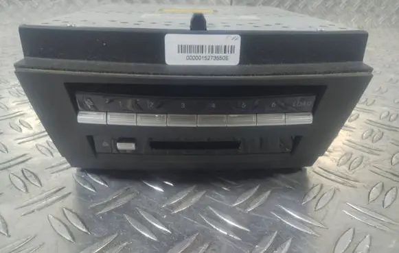 Mercedes-Benz S W221 CD/DVD changer A2218201426 A2218702686