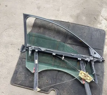 Audi A6 S6 C6 4F Front window lifting mechanism without motor 4F0837461C 99495020