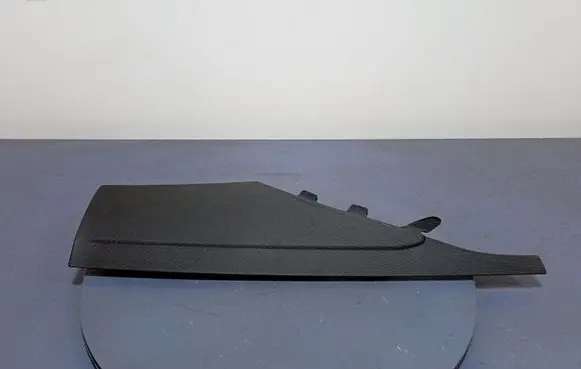 Other sill/pillar trim element