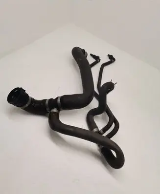 Mercedes-Benz GLE (W166 - C292) Engine coolant pipe/hose A1665000077