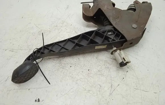Clutch pedal