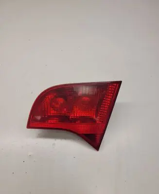 Audi A4 S4 B7 8E 8H Tailgate rear/tail lights 8E9945094
