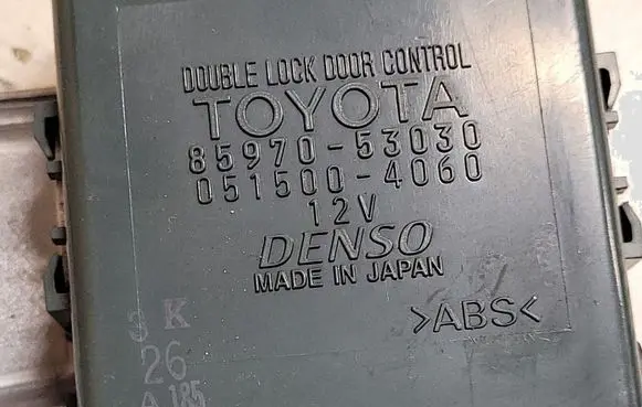 Lexus IS 220D-250-350 Door control unit/module 8597053030 051500460