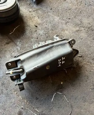 Vacuum air tank