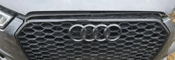 Audi A6 C7 Front bumper upper radiator grill brak