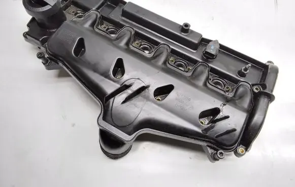 Volvo V70 Rocker cam cover 30743259 30743258 08675978