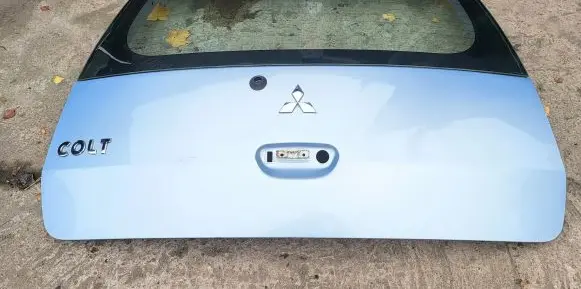 Mitsubishi Colt Back/rear loading door 