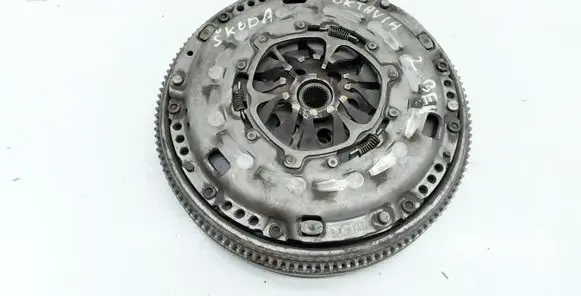 Skoda Octavia Mk2 (1Z) Clutch set kit 06F105264C