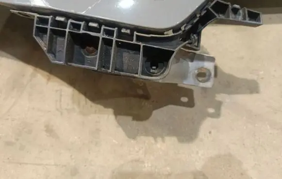 Honda Accord Front bumper mounting bracket