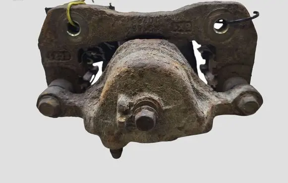 KIA Carens I Front brake caliper