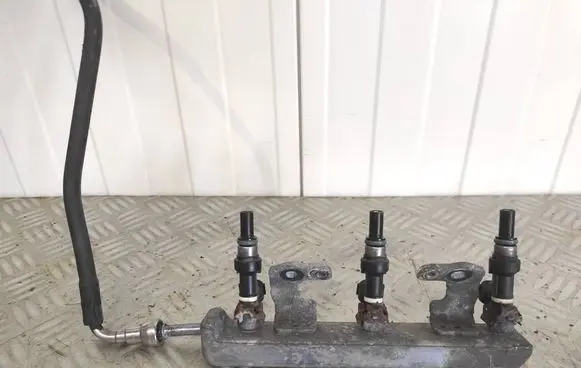 Nissan Micra Fuel injector FBY11H0