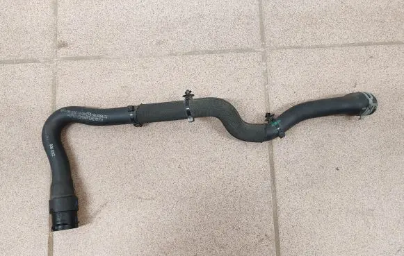Mercedes-Benz A W169 Heater radiator pipe/hose A1698301296