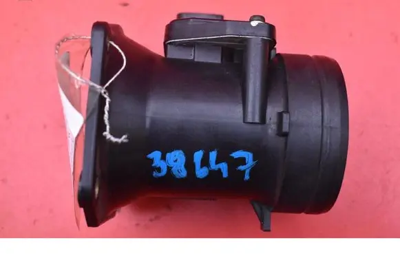 Volkswagen Golf IV Mass air flow meter 06A906461B