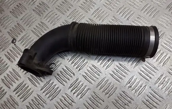 Opel Agila A Air intake hose/pipe FT0023935