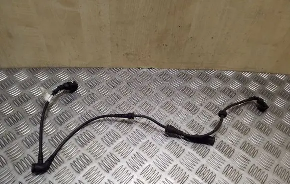 Volkswagen Touareg II Front ABS sensor wiring 7P0971279A