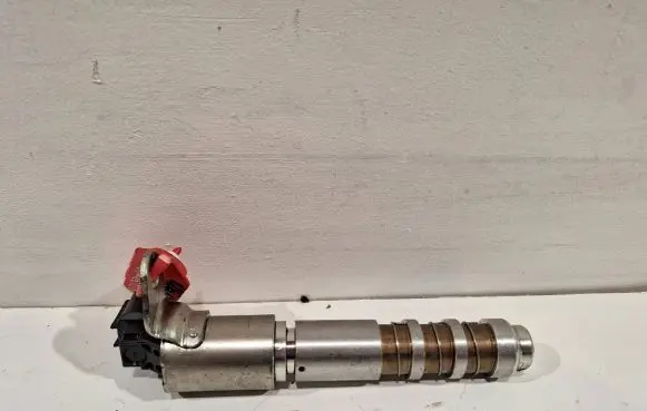 Opel Antara Camshaft position sensor 12615613