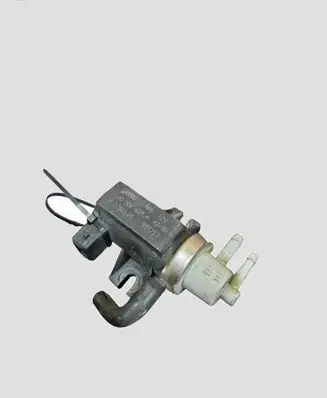 Volkswagen II LT Turbo solenoid valve 906627 72190325
