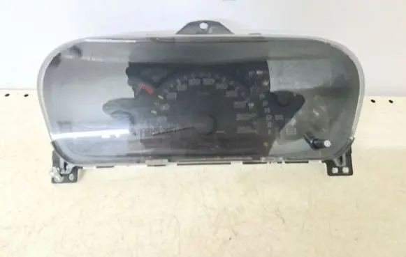 Speedometer (instrument cluster)