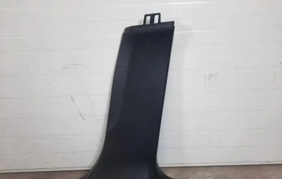 BMW X4 F26 (B) pillar trim (bottom) 7337608