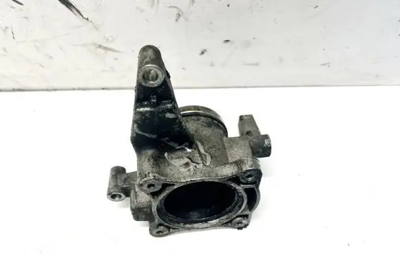 Mercedes-Benz CLK A208 C208 Engine mounting bracket 15401605