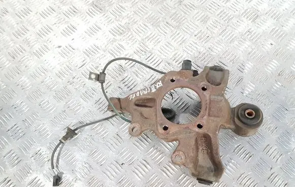 Lexus RX 330 - 350 - 400H Rear wheel hub spindle/knuckle 