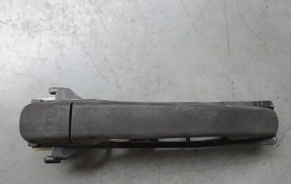Mercedes-Benz C W202 Front door exterior handle