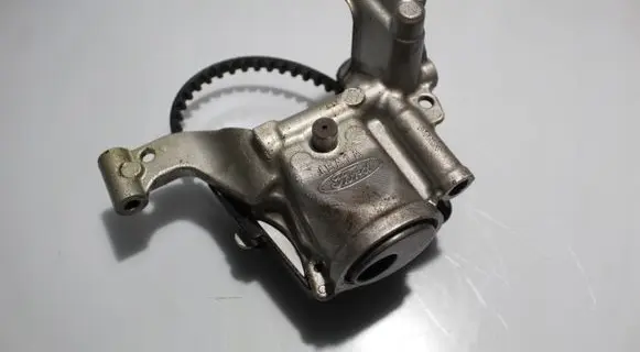 Ford Transit Courier Oil pump AISI9CU3