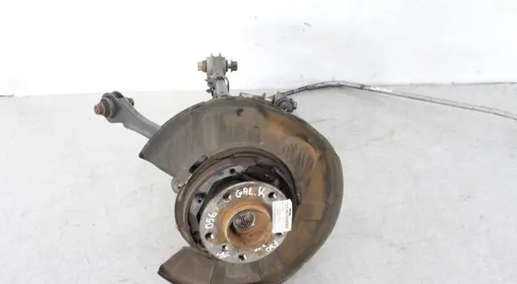 Rear wheel hub spindle/knuckle
