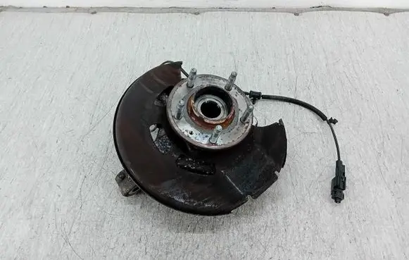 Opel Zafira C Front wheel hub spindle knuckle 13583479