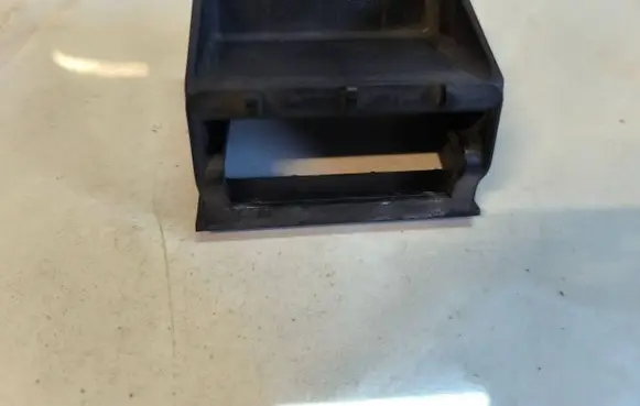BMW X6 E71 Radiator mount bracket 7533537