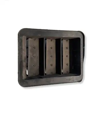 Mitsubishi Lancer Evolution X Quarter panel pressure vent 360284