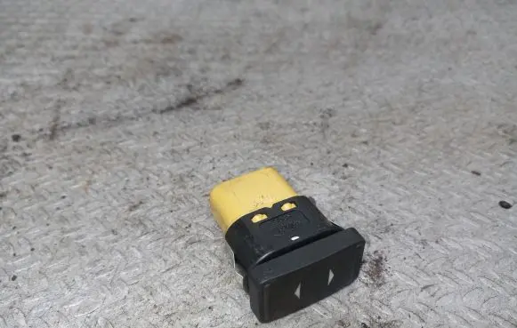 Ford Focus Electric window control switch 6M2T14529DA