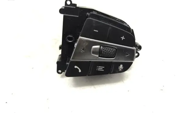 BMW 3 G20 G21 Steering wheel buttons/switches 