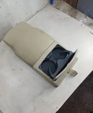 Hyundai Santa Fe Rear seat armrest 