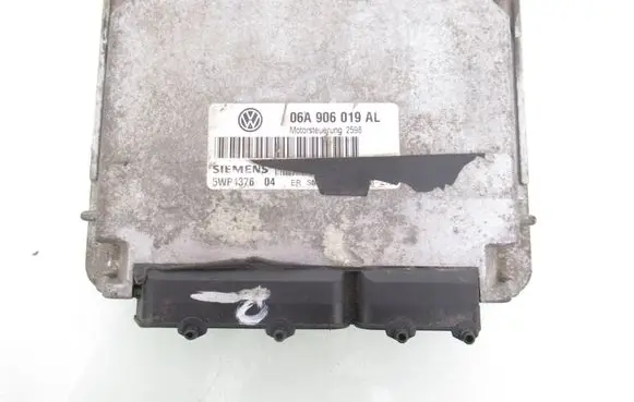 Seat Toledo II (1M) Engine control unit/module 5WP4376 06A906019AL