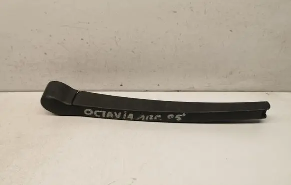 Skoda Octavia Mk2 (1Z) Rear wiper blade arm 1T0955707