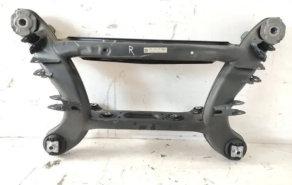 Mercedes-Benz C W205 Rear subframe A2133504903 A2043520914 12053504631