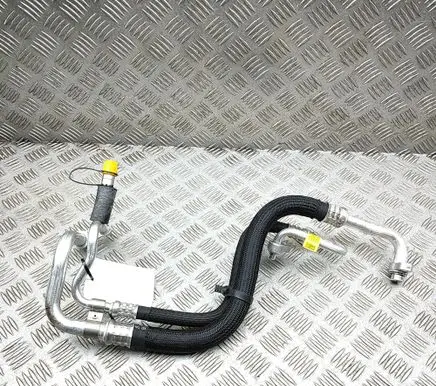 Tesla Model Y Juniper Air conditioning (A/C) pipe/hose 180759650B