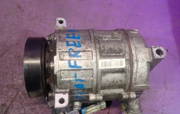 Fiat Freemont Air conditioning (A/C) compressor (pump) 