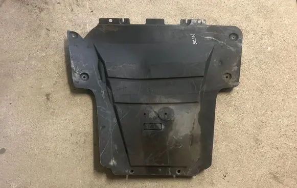 Renault Kangoo I Engine splash shield/under tray 8200431054