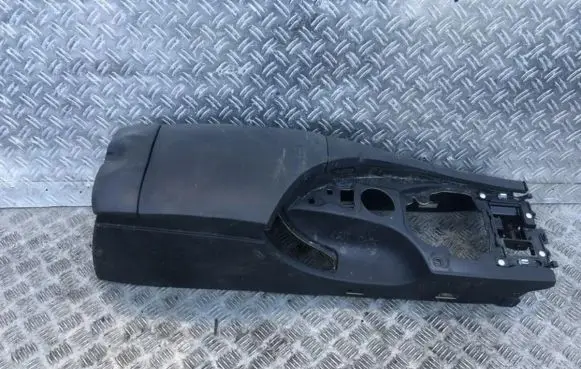BMW 5 E60 E61 Armrest 51167059950 51.16-7059950