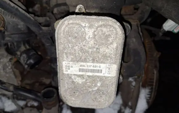 Engine oil radiator
