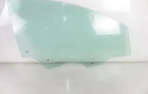 Seat Toledo III (5P) Front door window glass four-door