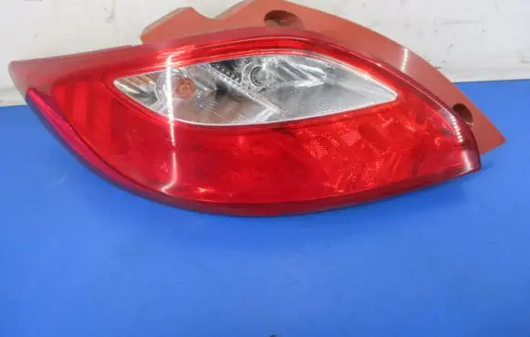 Mazda 2 Rear/tail lights D651-51160
