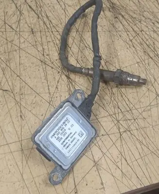 Mercedes-Benz E W212 Lambda probe sensor A0009053403