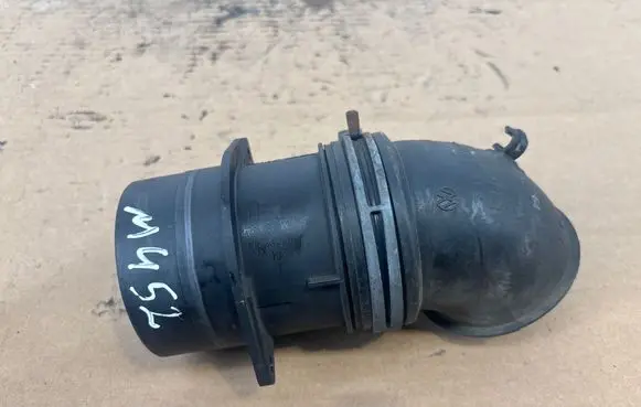 Volkswagen PASSAT B7 Mass air flow meter 03L906461A 319023012 0281002956