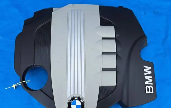 BMW X1 E84 Engine cover (trim) 7797410
