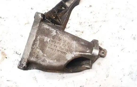 Volkswagen Sharan Engine mounting bracket 7m0199207b 97vw8081ab